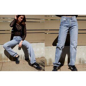 Brandy Melville John Galt Medium Wash Addison Straight Leg Denim Jeans Size S